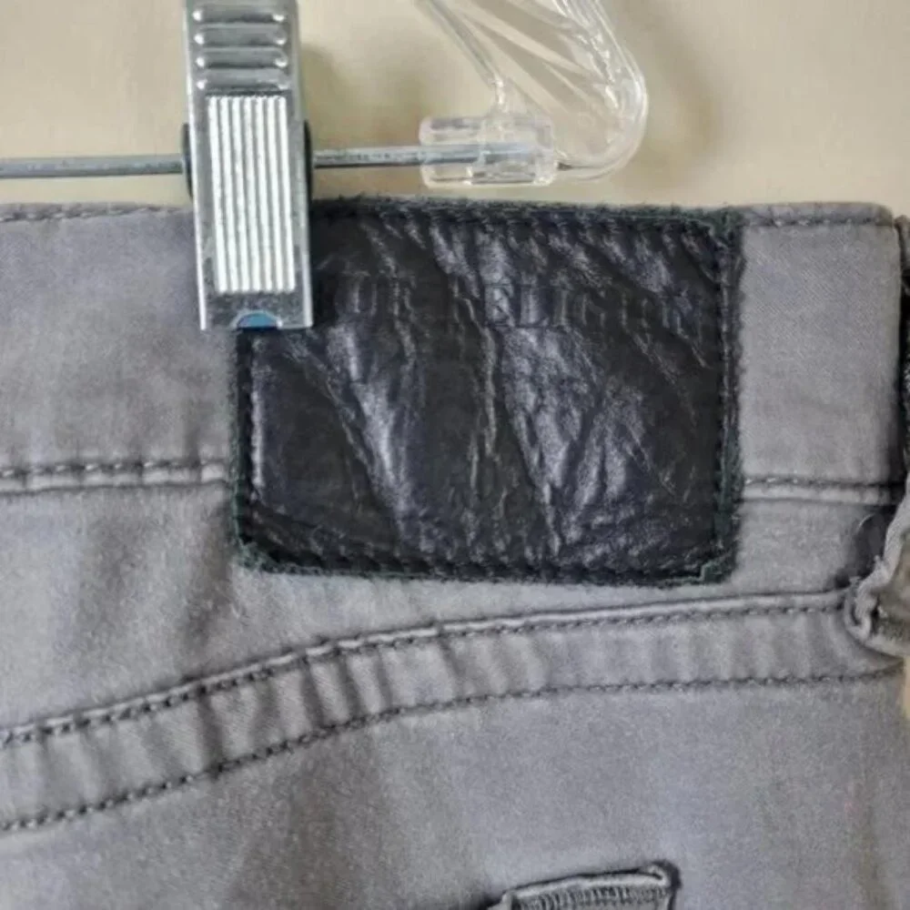True Religion Rocco Relaxed Skinny Jeans Size 40